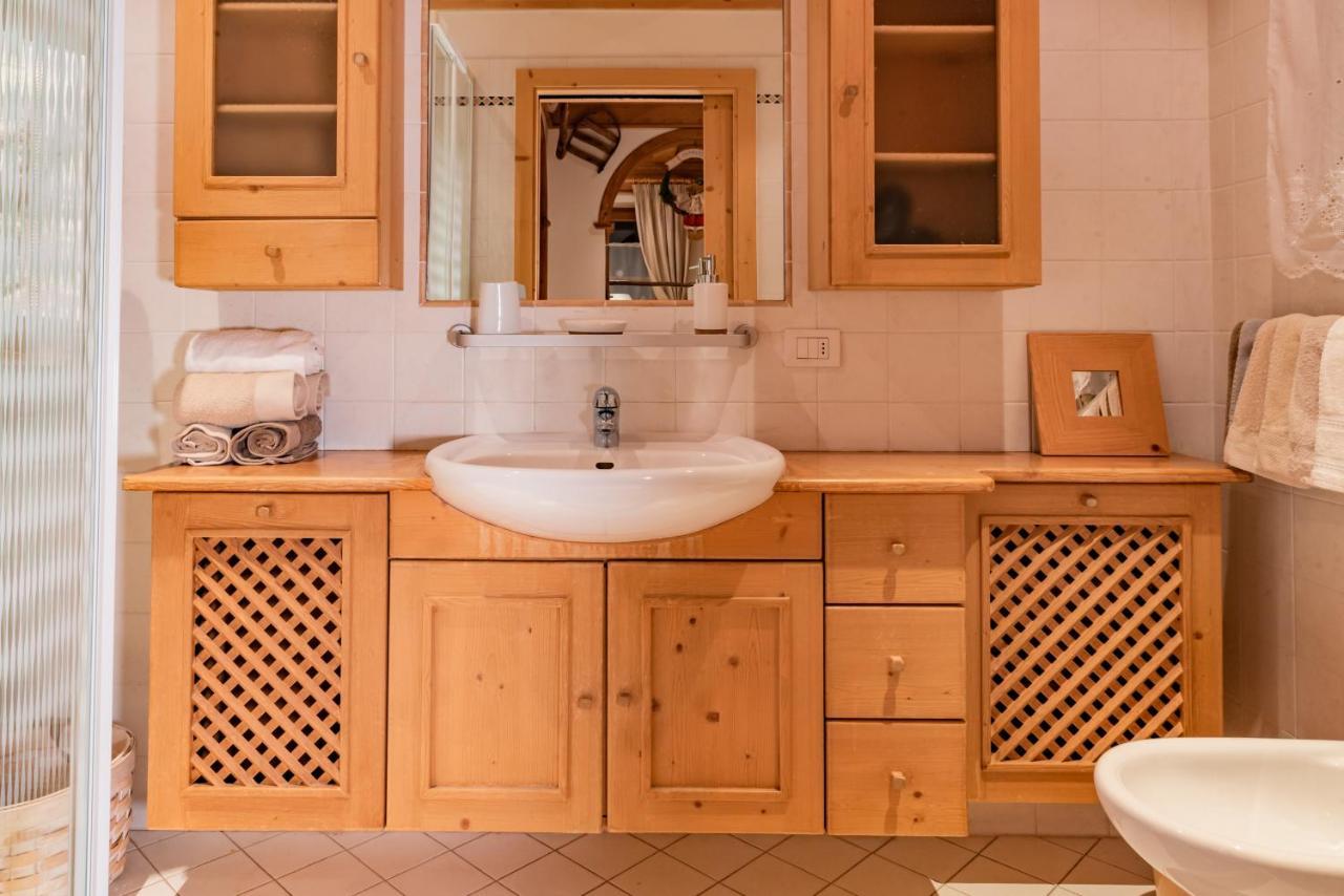 Sciliarguesthouse-Due Piani Parcheggio Privato Кастельротто Екстер'єр фото